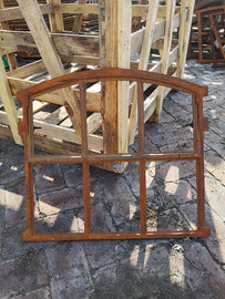 窓ミラーの装飾のための折る装飾的な鋳鉄ウィンドウ H55xW61CM
