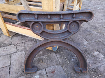 技術の旧式な鋳鉄のベンチは公共のFurnatureのために耐久足を終えます