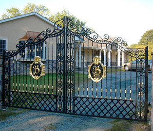 黒いマットの装飾用の塀およびゲート/装飾的な金属の庭ゲート